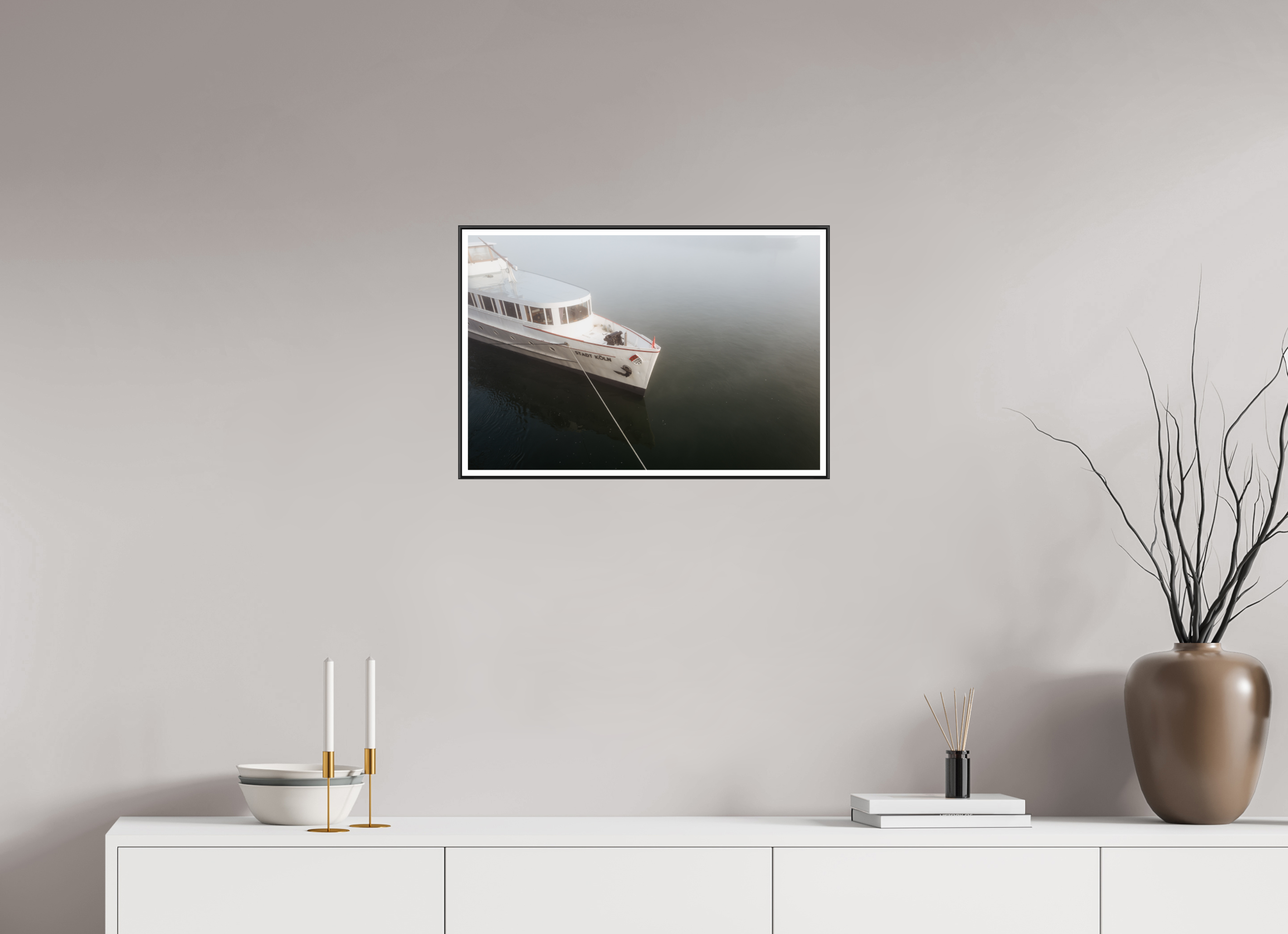 60 x 40 cm, Fine Art Print auf Alu-Dibond in 25mm Artbox Schwarz Silent Boat in Cologne