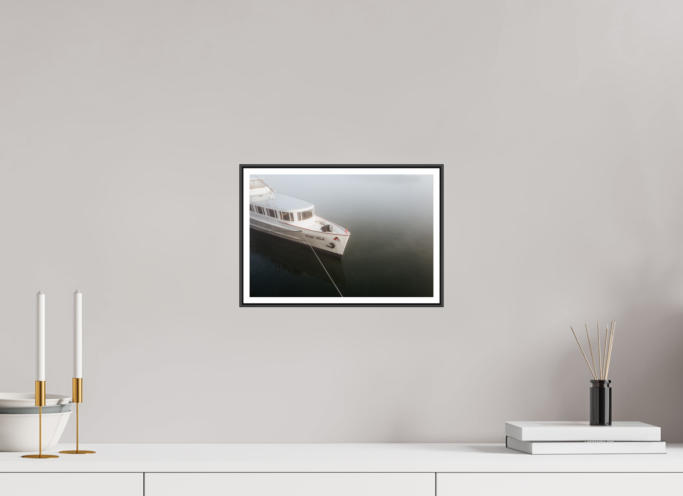 30 x 20 cm, Fine Art Print auf Alu-Dibond in 25mm Artbox Schwarz Silent Boat in Cologne